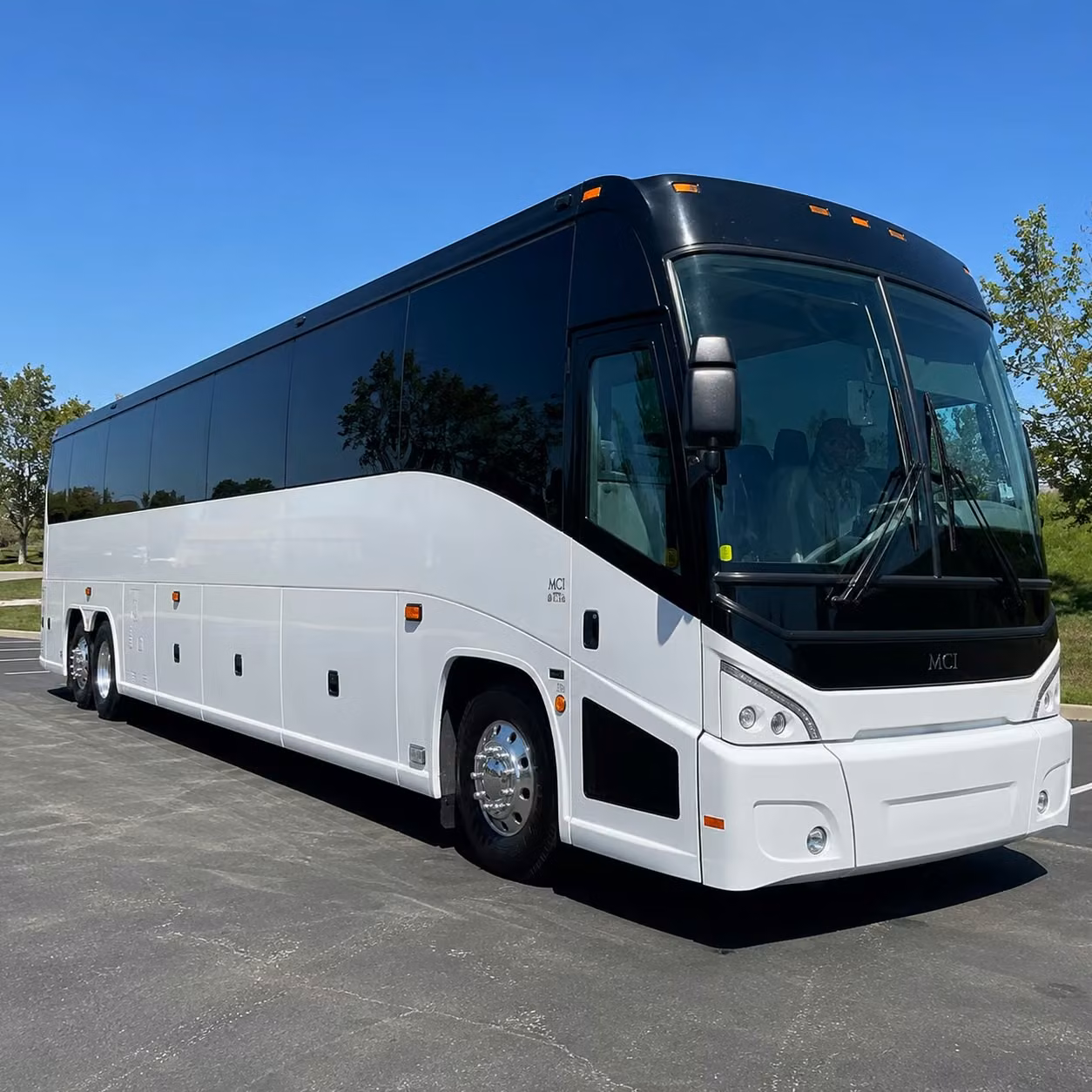 norwalk 35 passenger minibus rental