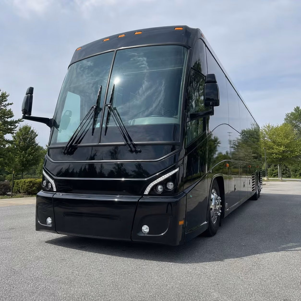 shuttle your norwalk workforce along the 605 and 91 corridors without the commute stress