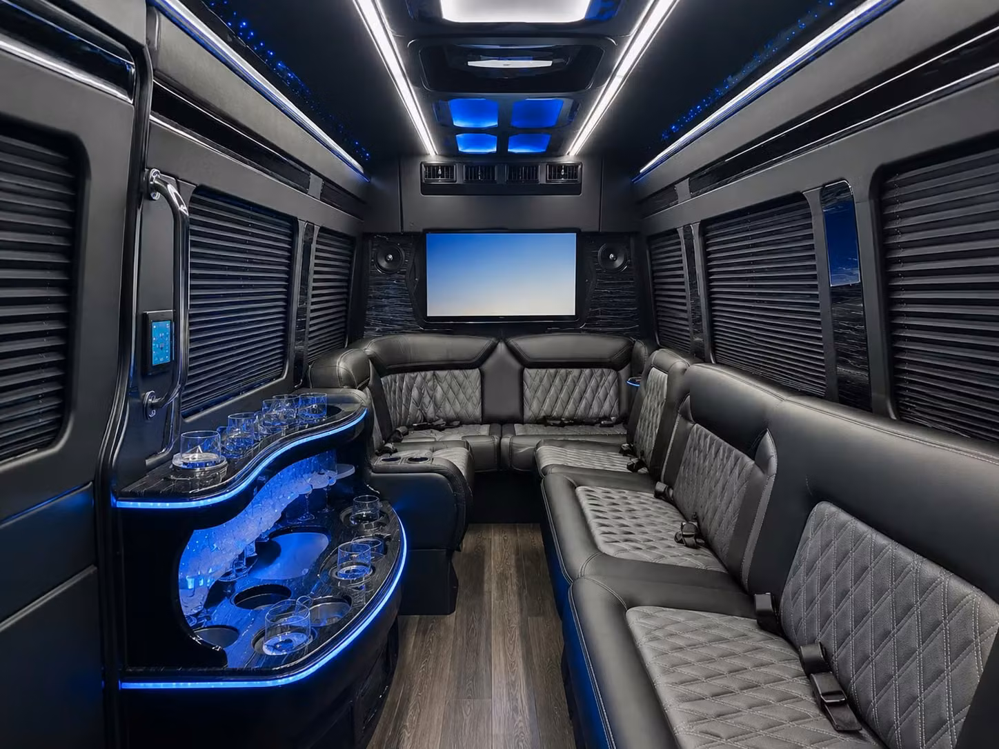 why norwalk students choose charterbusrentalnorwalkca com for prom bus rentals every year
